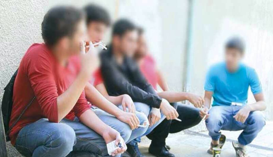 عودة مروجي المخدرات لاستهداف المؤسسات التربوية.. والأمن يشن "الحرب" عليهم